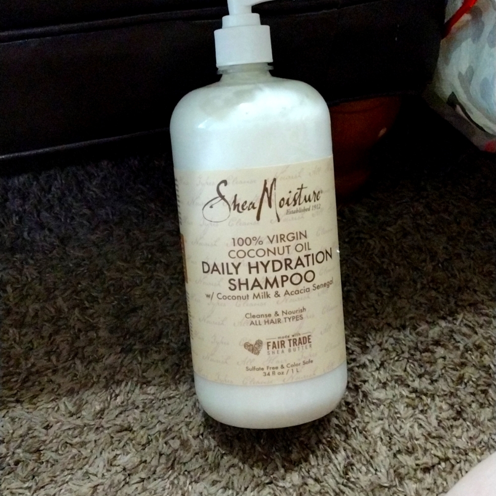 Shea moisture Daily Hydration shampoo